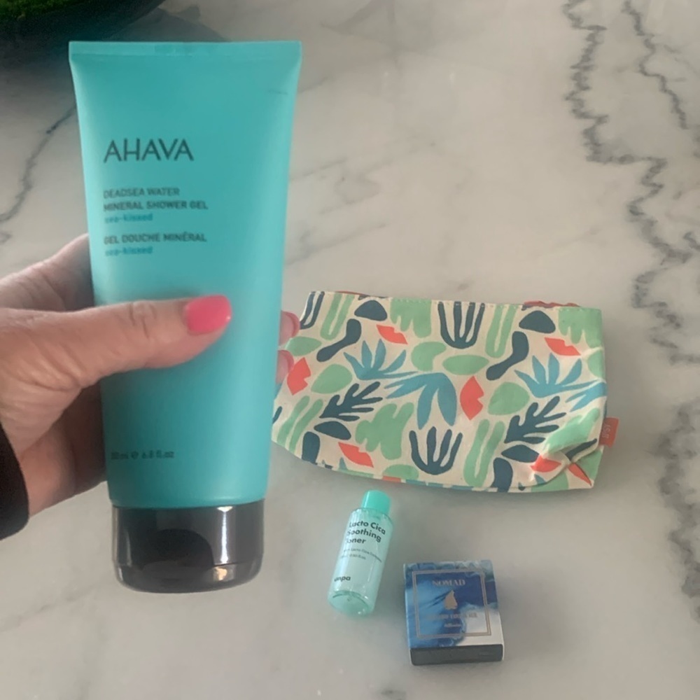 NWT AHAVA  Mineral Shower Gel